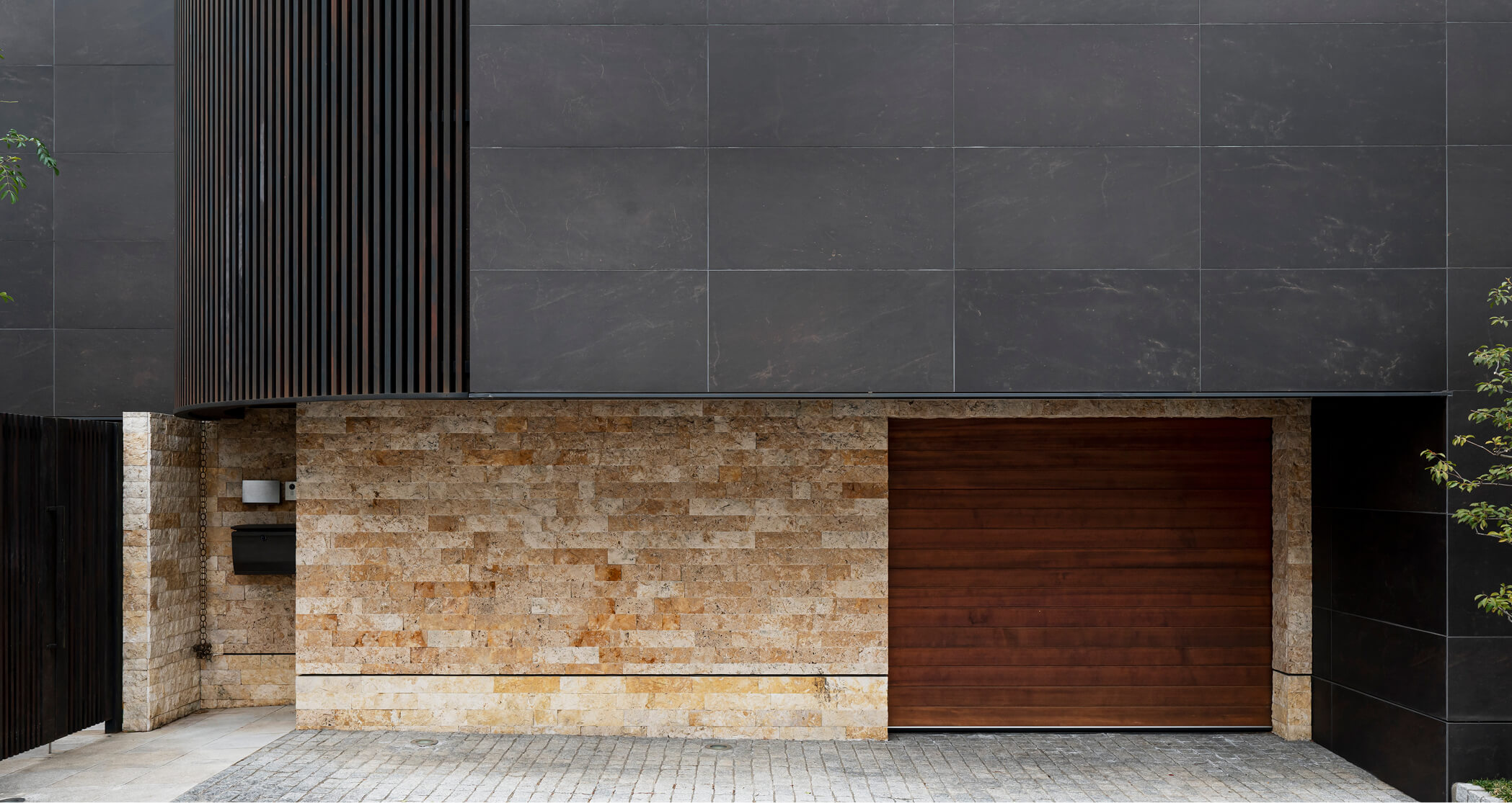 What Is Granite Used for in Cladding, Flooring, and Monuments- (2)